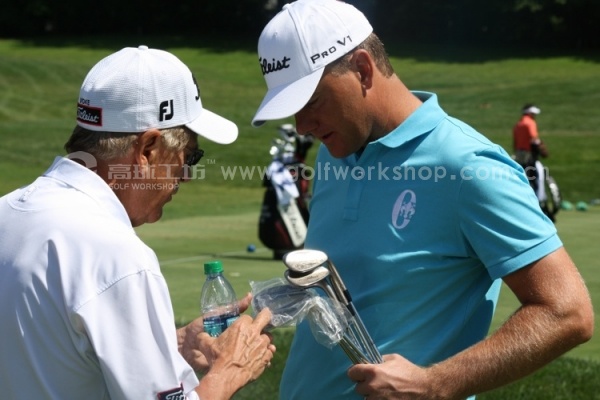 2011-barclays-monday-07.jpg