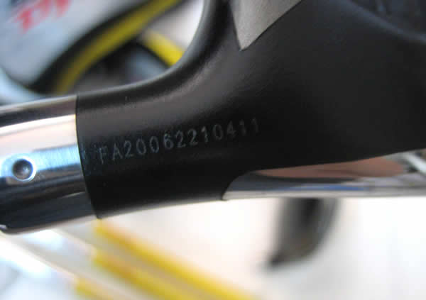 NIKE SQ DYMO2 ľľ